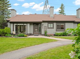 13 Arbor Rdg, Ottawa, ON K2S1B9