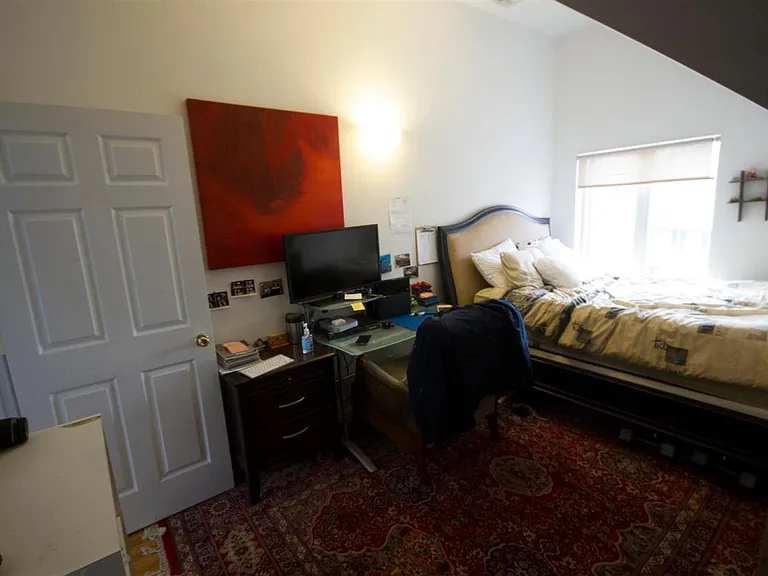 110 Outlook Ave #2 — Photo 7