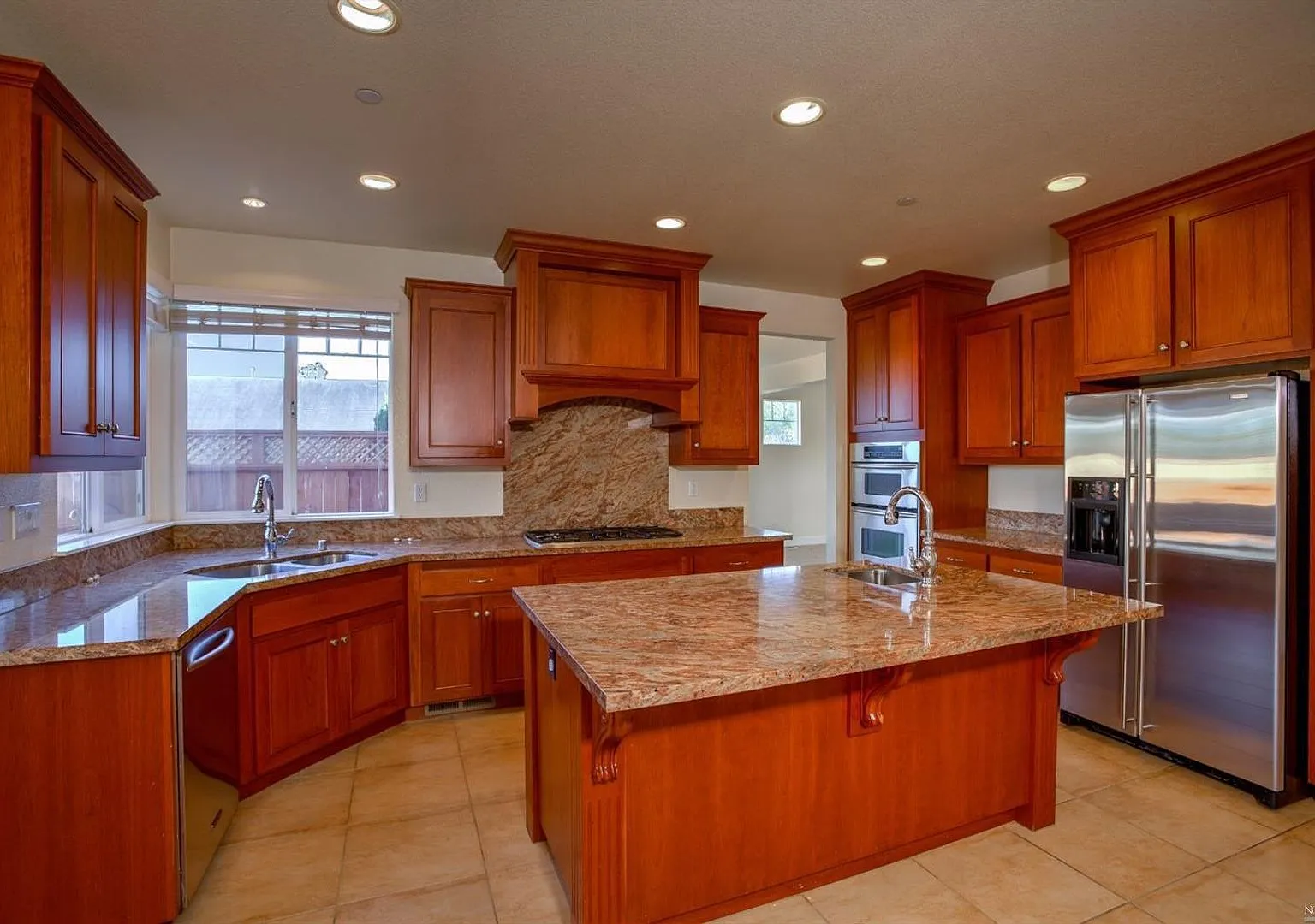 West Petaluma Beauty ~ Bodega Heights ~ 2 Levels — Photo 3
