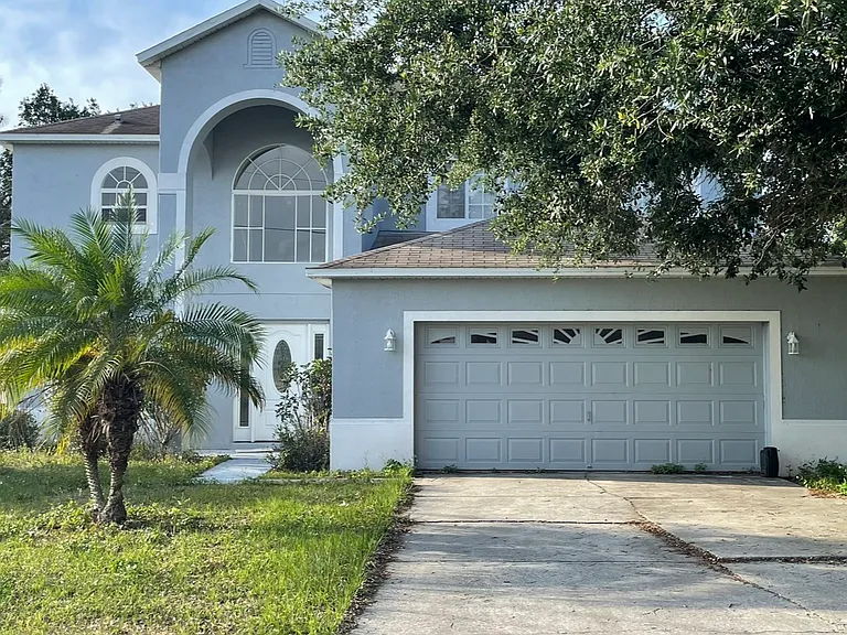566 Eagle Ct — Photo 2