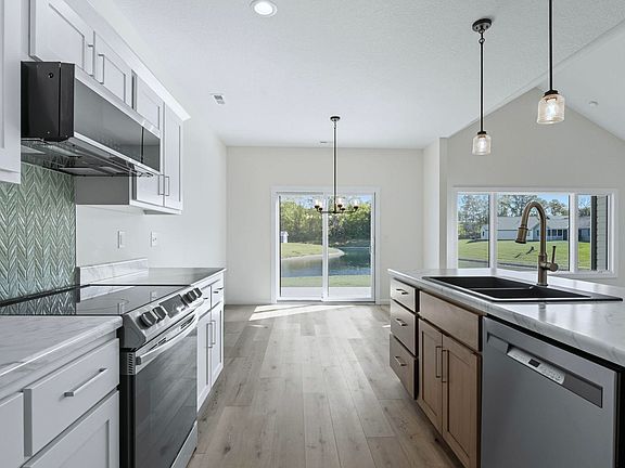2nd image of 15366 Brimwillow Dr
