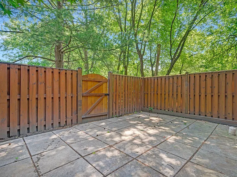 2540 S Walter Reed Dr #5 — Photo 29