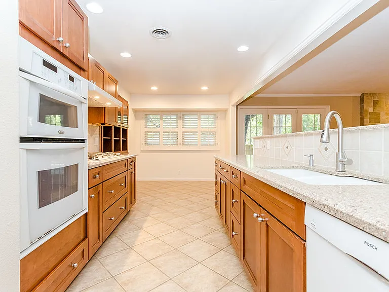 4225 Reaumur Dr — Photo 38