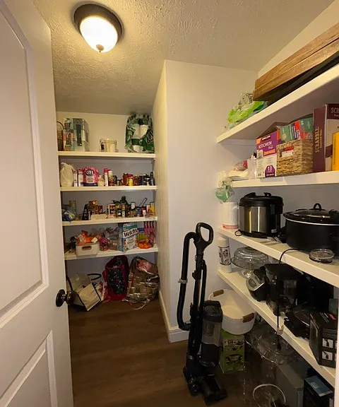 1532 N Marlowe Ave — Photo 9