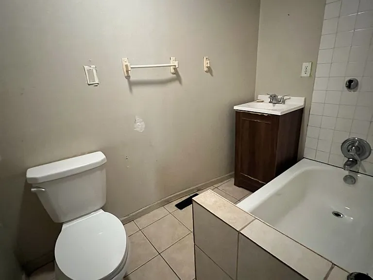 825 Fremont St — Photo 5