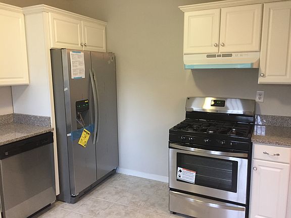 4th image of 8010 Chesapeake Blvd