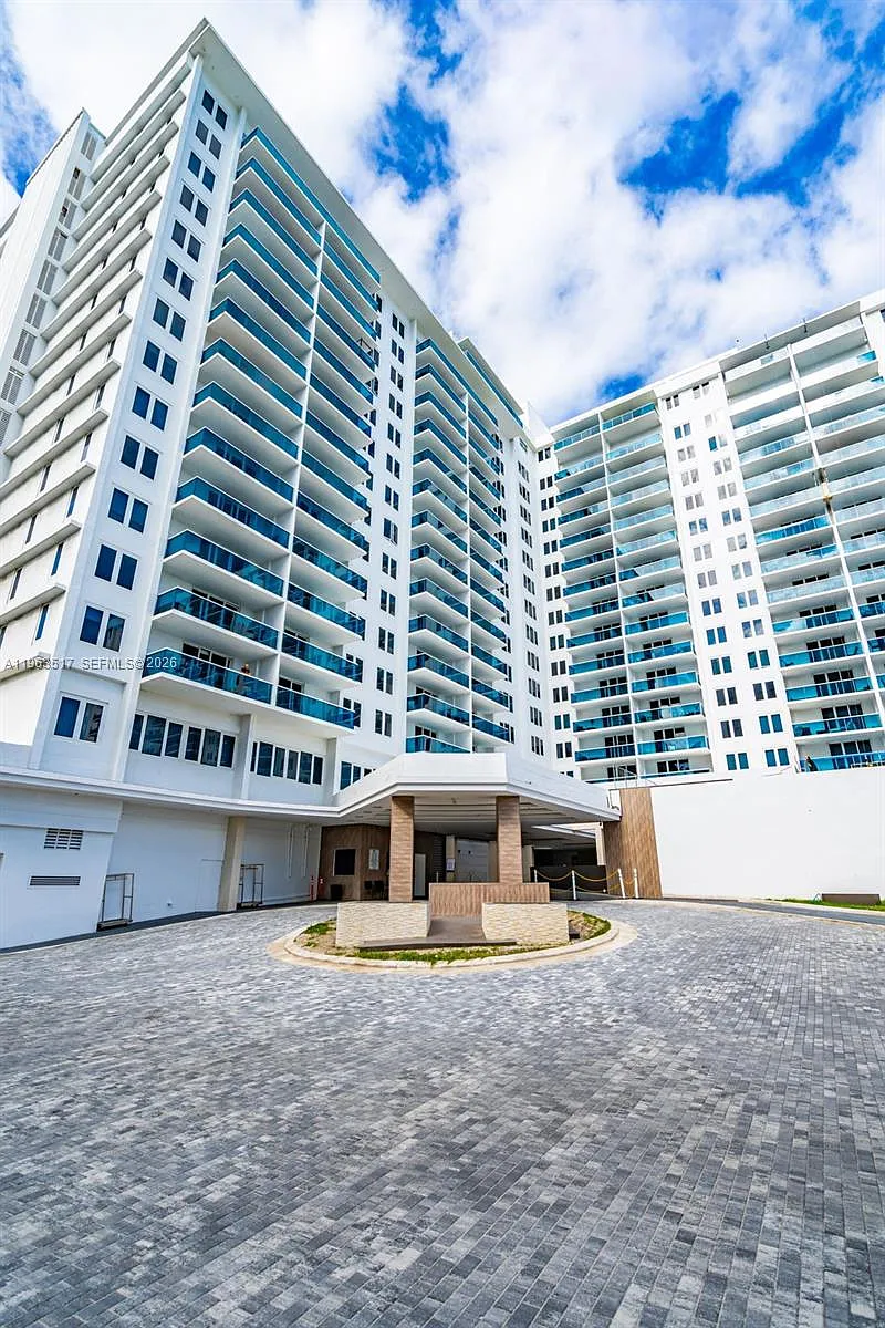 Photo 2 of 39 - 2301 Collins Ave #621 - Miami Beach, FL Building Photo - 2301 Collins Ave #621