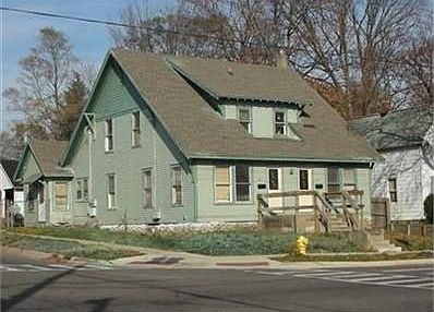 1st image of 325 Emmett St E