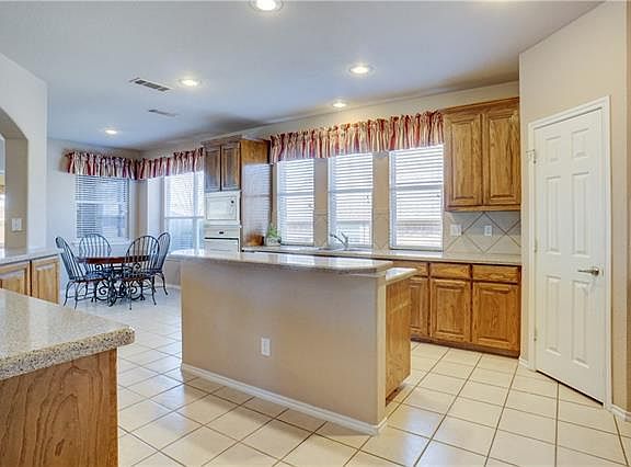 4th image of 4308 Wexford Dr
