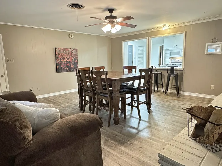 102 N Pinecrest Dr — Photo 16