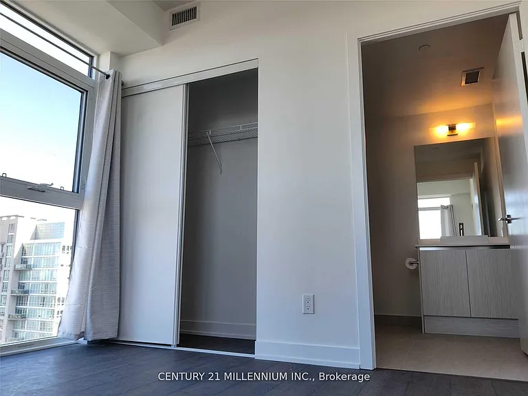 251 Manitoba St #1910 — Photo 10