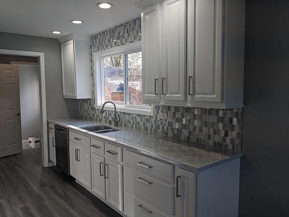 4th image of 117 Woodrow Ave