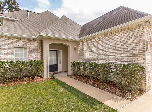 5th image of 146 Emerald Oaks Dr