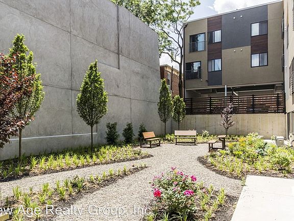 5th image of 3862-68 Lancaster Ave #103