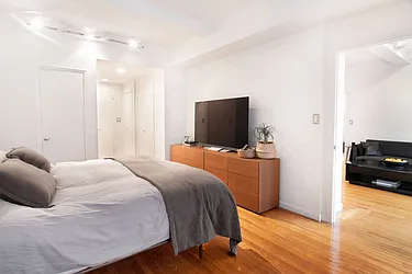 Rented by WAM Partners - William Moses Co.