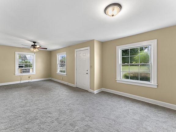 3rd image of 1009 Greenland Dr