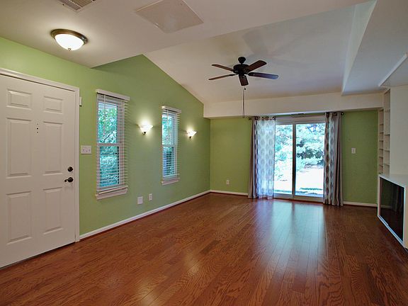 3rd image of 13573 Orchard Dr