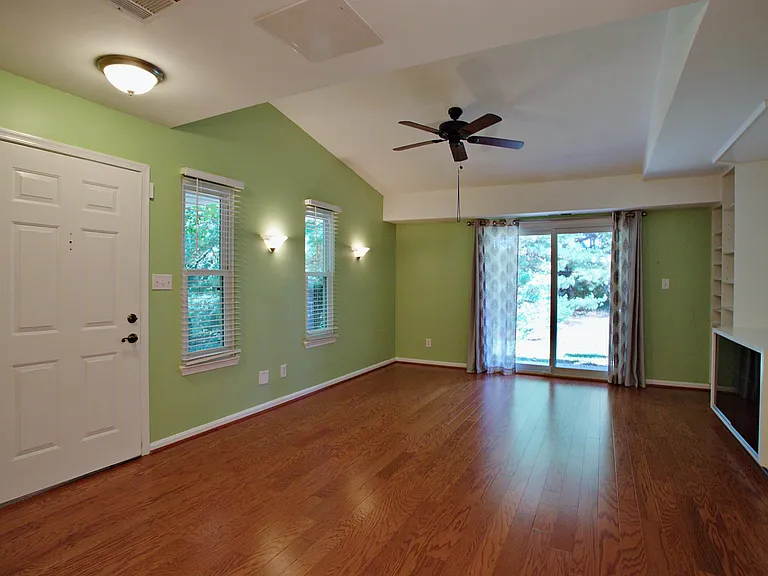 13573 Orchard Dr — Photo 3