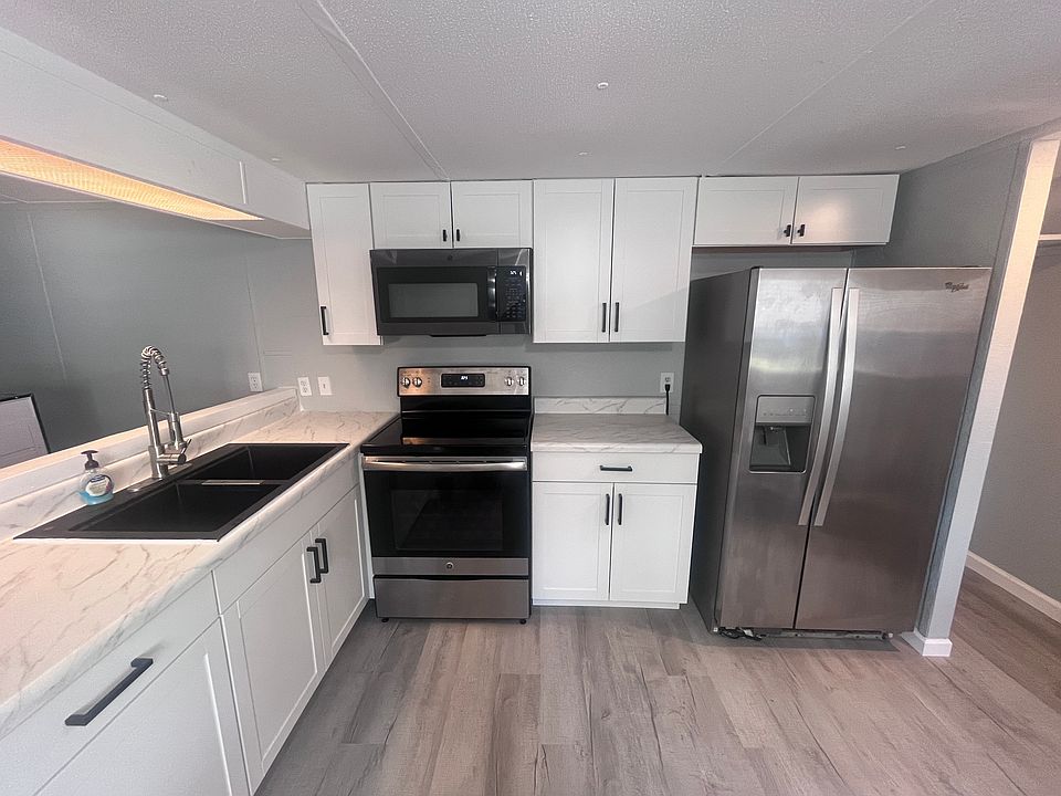 1st image of 4124 Wood St #4124