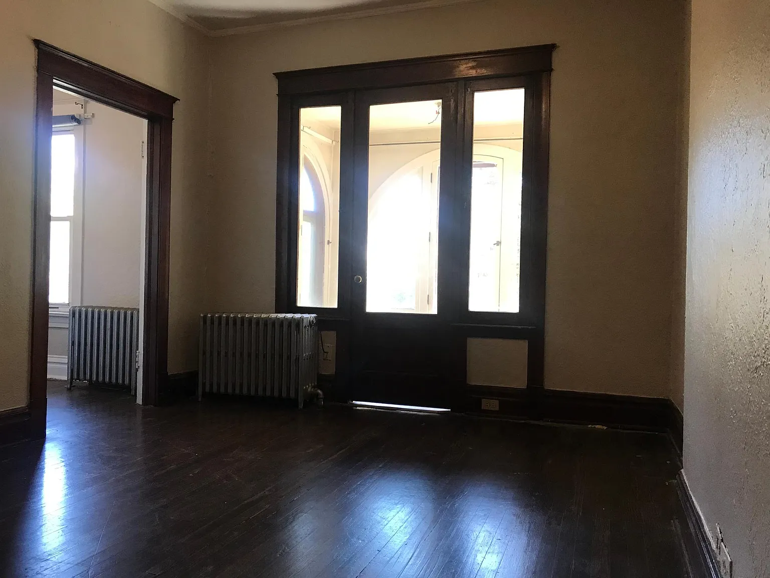 Studio, 550 sqft, $1,250 — Photo 2