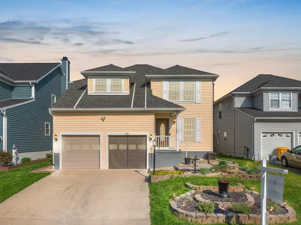 8211 Deerbrooke Ct, Pasadena, MD 21122