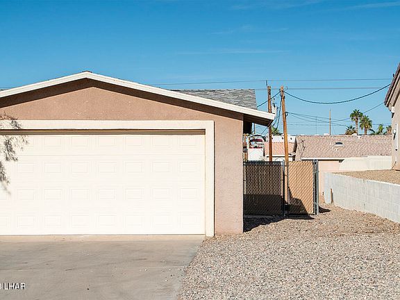 2nd image of 3635 Clearwater Dr