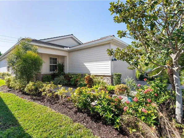 28411 Captiva Shell LOOP, BONITA SPRINGS, FL 34135
