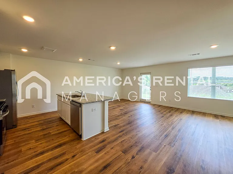 9314 Parkway Gardens Loop — Photo 38