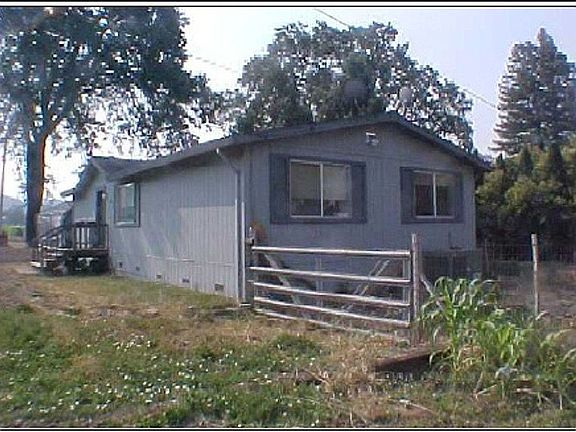 Front/West side