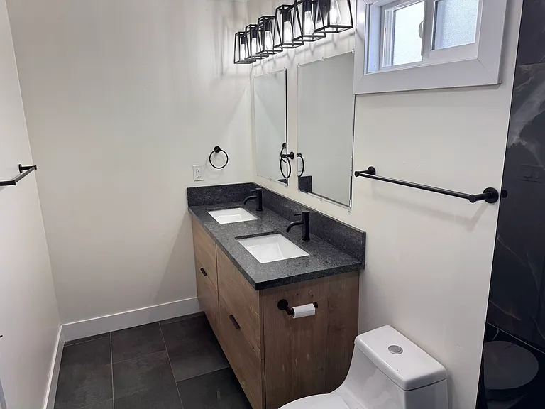 685 N Hickory St #2 — Photo 9