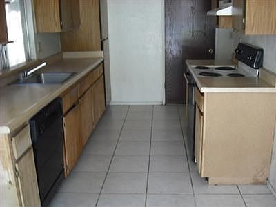 3rd image of 5009 Clearwood Way