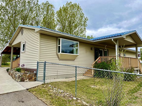 3rd image of 1175 4th Ave E
