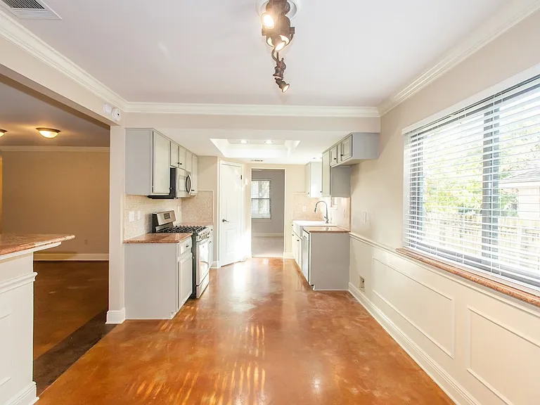 4607 Bridlewood Dr — Photo 9