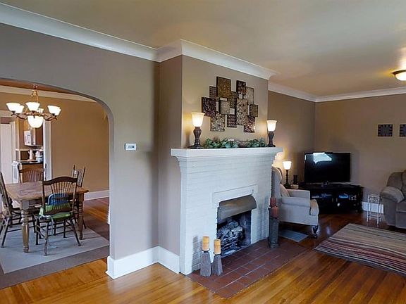5th image of 4103 Saint Martins Pl