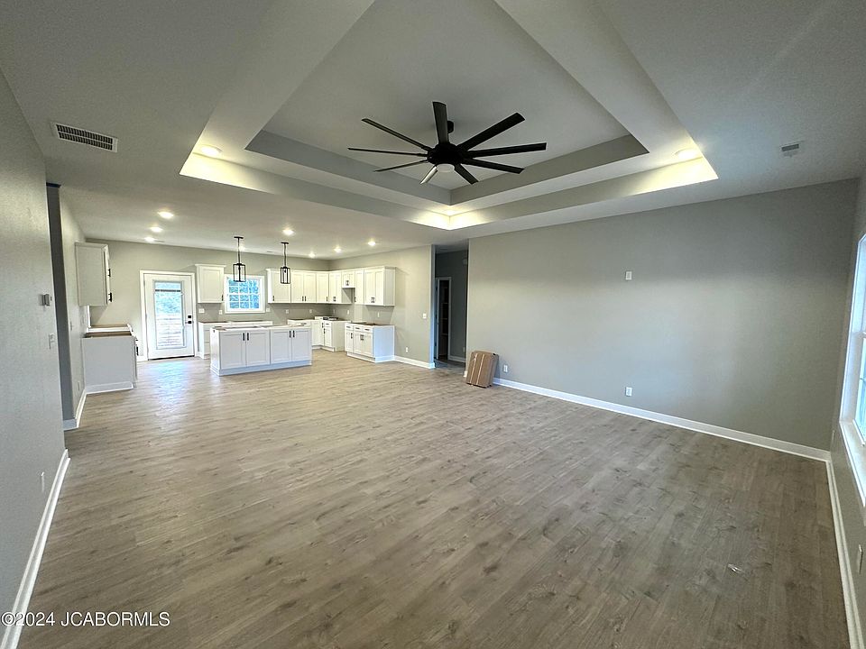 2nd image of 5321 Thornridge Dr