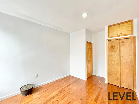 Rented by Level Group | media 11