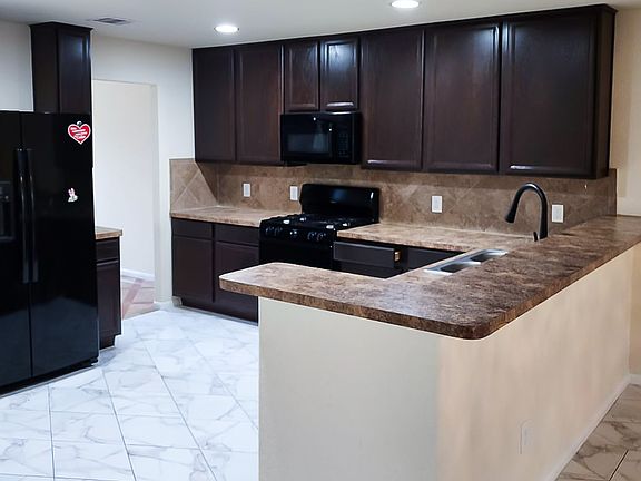 5th image of 21215 Fox Hillside Way
