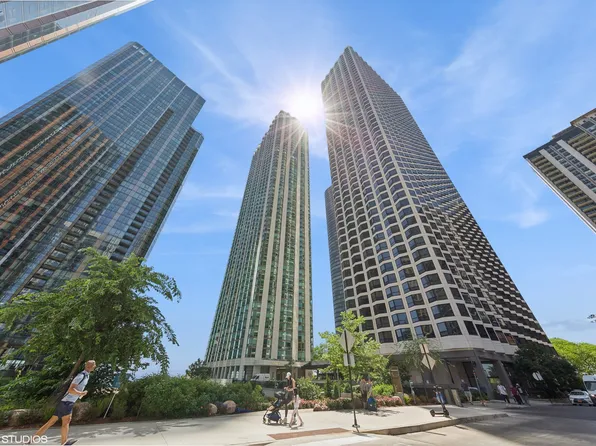 195 N Harbor Dr APT 4808, Chicago, IL 60601