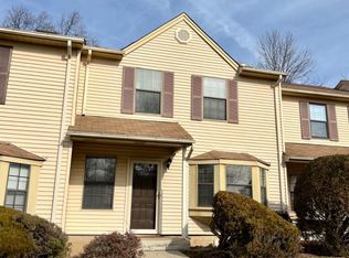 3003 Stonehedge Rd, Edison, NJ 08820