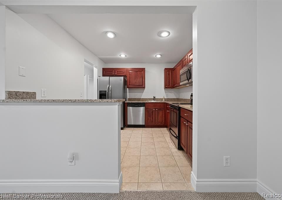 1111 N Old Woodward Ave Unit 17, photo 23