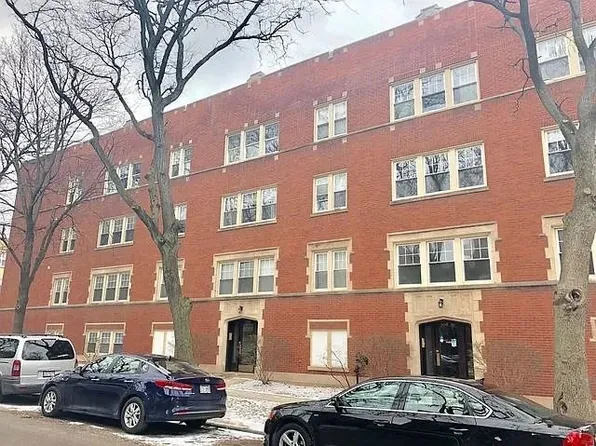 2056 W Jarvis Ave #3, Chicago, IL 60645