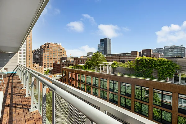 Sold by Compass | media 6