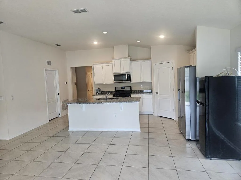 75020 Trestle Ct — Photo 3