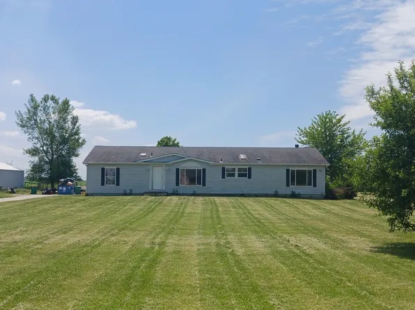 4775 E Grinter Rd, Gardner, IL 60424