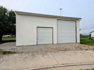 101 Hanes Dr, Pioneer, OH 43554