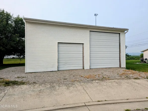 101 Hanes Dr, Pioneer, OH 43554