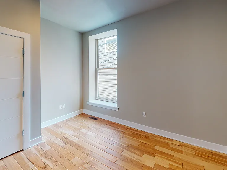 2701 W Girard Ave #8 — Photo 15