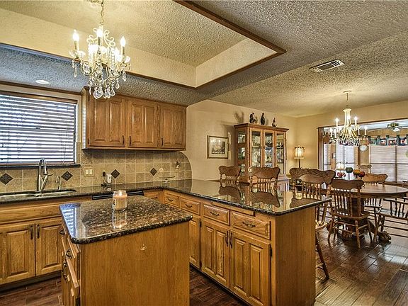 4th image of 6315 Westover Dr