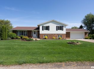 18 Timberlane Dr, Geneseo, IL 61254