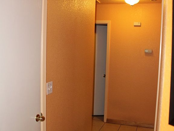 5th image of 2835 Houston Ave